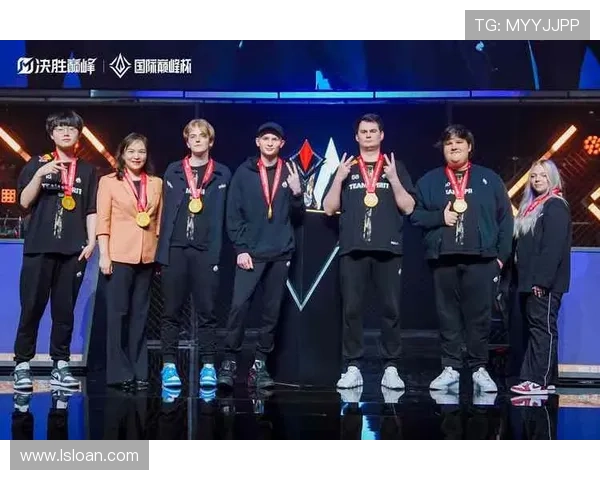 《全球电竞赛事激烈角逐各大战队强势崛起前景引发热议》 《全球电竞赛事激烈角逐各大战队强势崛起前景引发热议》