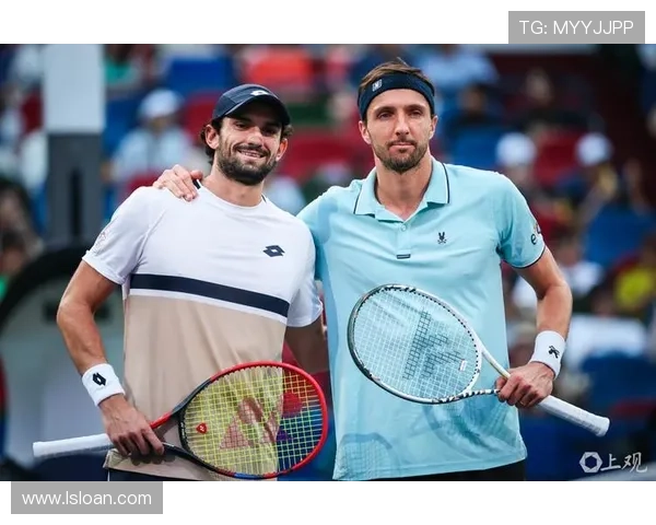 2025年网球大师赛精彩纷呈 全球顶级选手争夺冠军荣耀