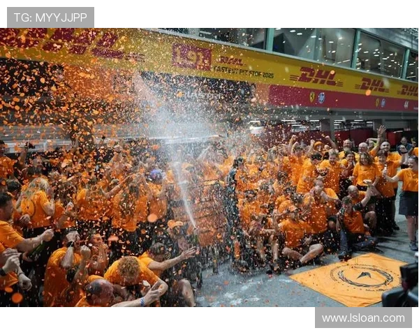 F1新赛季揭幕战惊心动魄 多位车手展开激烈角逐争夺冠军荣耀 F1新赛季揭幕战惊心动魄 多位车手展开激烈角逐争夺冠军荣耀