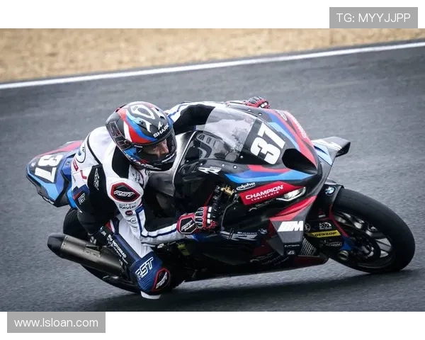 摩托车大奖赛新赛季预热 各车队技术创新与选手阵容引发热议